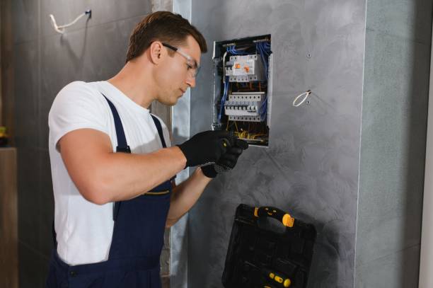 Best Emergency Electrical Repair  in Villas, FL